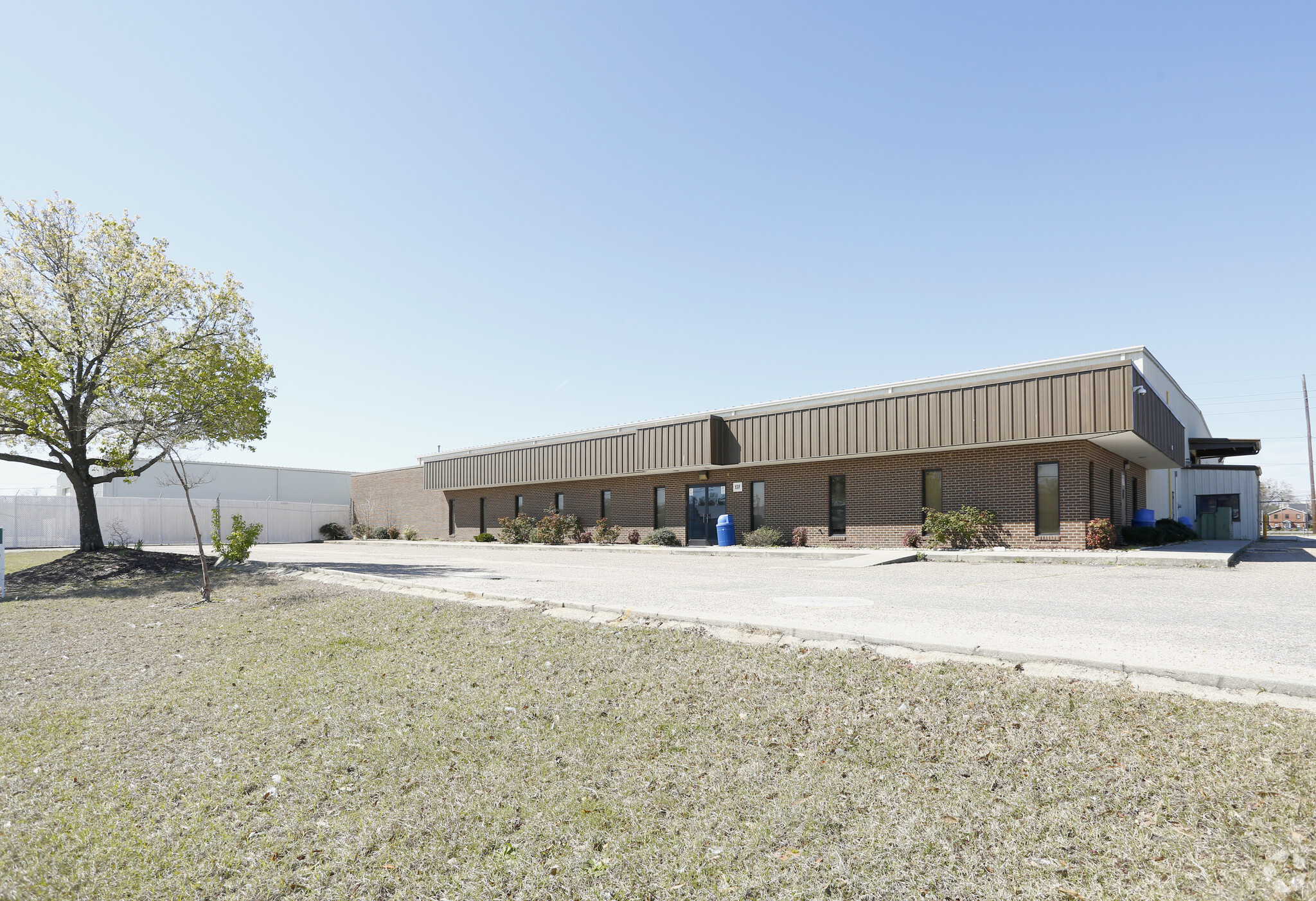 131 Pepsi Ln, Fayetteville, NC for lease Building Photo- Image 1 of 20