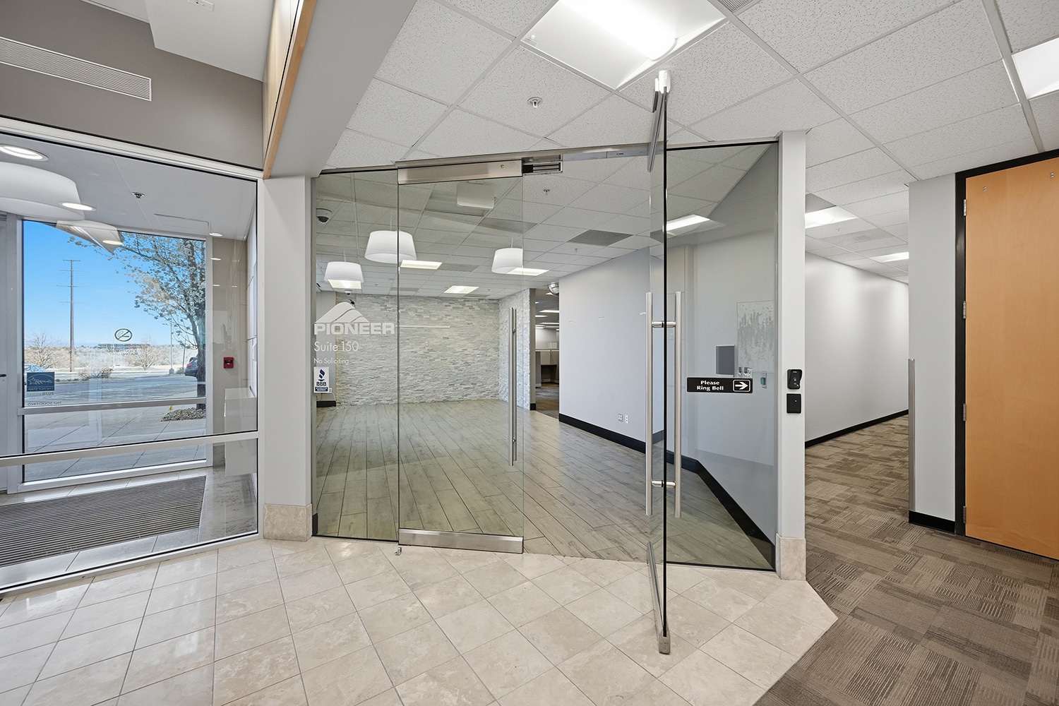 630 Plaza Dr, Highlands Ranch, CO à louer Photo intérieure- Image 1 de 13