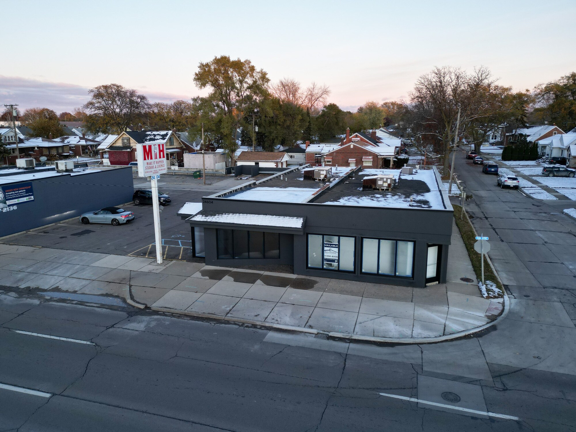 24604 Van Dyke Ave, Center Line, MI for lease Building Photo- Image 1 of 7