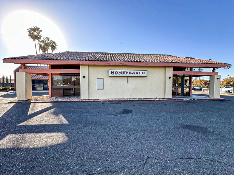 2560 Marconi Ave, Sacramento, CA for lease - Building Photo - Image 2 of 4