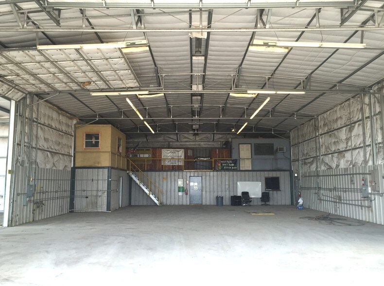 345 Highway 72, Three Rivers, TX for sale - Interior Photo - Image 3 of 21