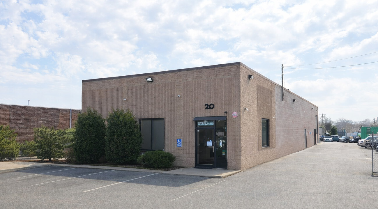 20 N Grand Blvd, Brentwood, NY for sale Building Photo- Image 1 of 7