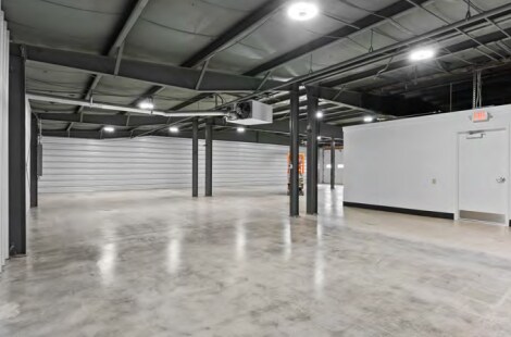 705 Schoenhaar Dr, West Bend, WI for sale - Building Photo - Image 2 of 8