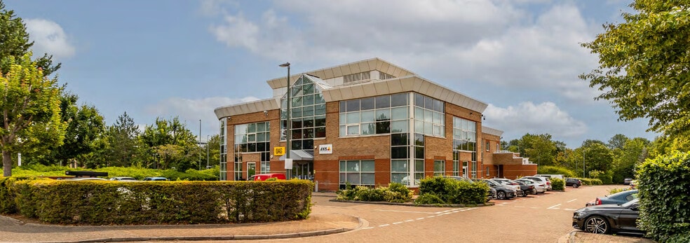 1 Capability Green, Luton for lease - Building Photo - Image 3 of 4