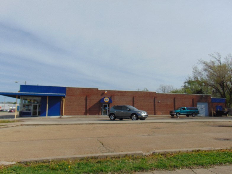 1309 N Washington St, Junction City, KS for sale - Building Photo - Image 2 of 5