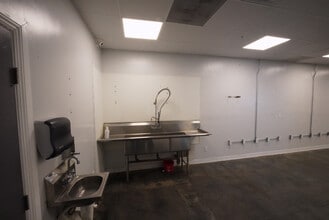 5655-5659 Atlantic Ave, Long Beach, CA à louer Photo intérieure- Image 1 de 17