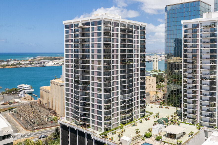 700 Richards St, Honolulu, HI à vendre - Photo du bâtiment - Image 1 de 1