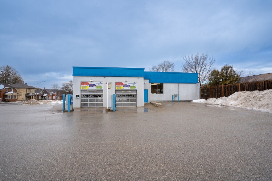 771 Dundas St, Woodstock, ON à vendre - Photo du bâtiment - Image 3 de 10