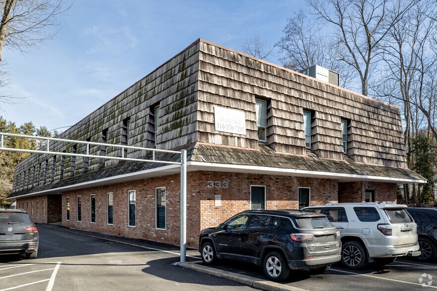 333 Glen Head Rd, Old Brookville, NY for lease - Primary Photo - Image 1 of 16