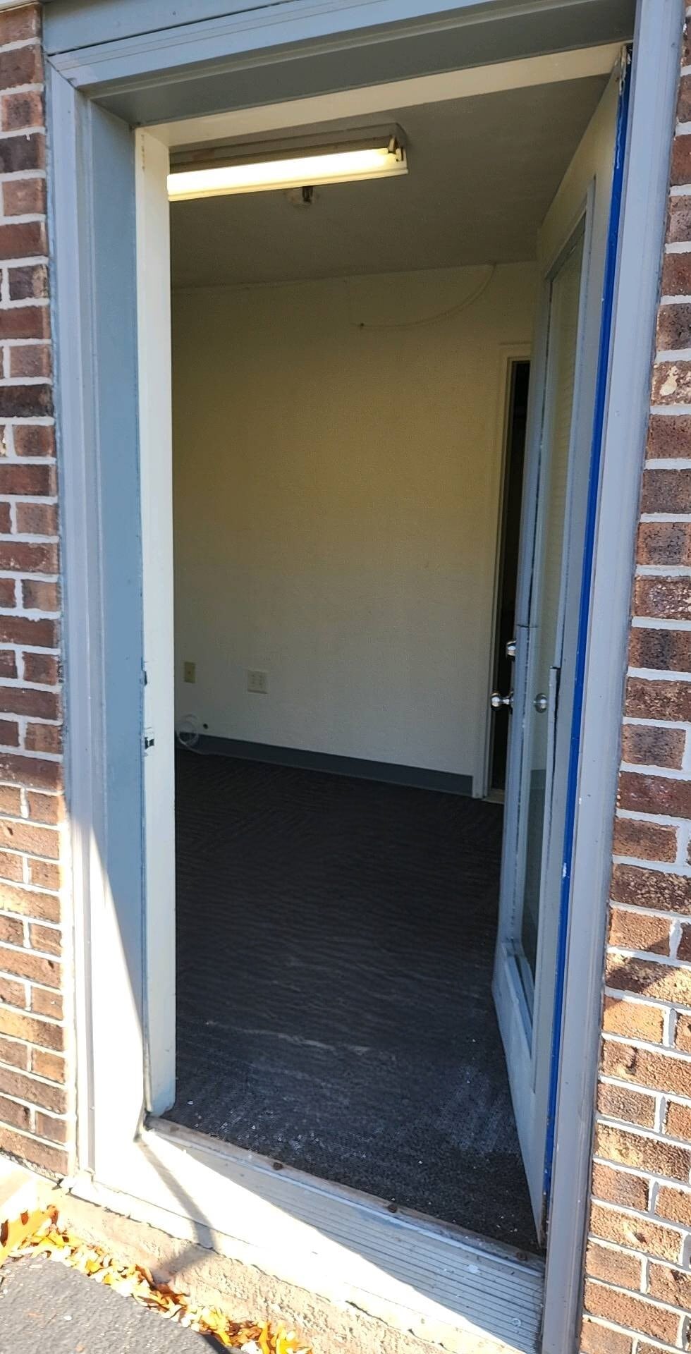 594 Turnpike St, Easton, MA for lease Interior Photo- Image 1 of 4