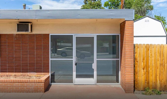 4195 S Broadway, Englewood, CO à louer - Photo du bâtiment - Image 2 de 6