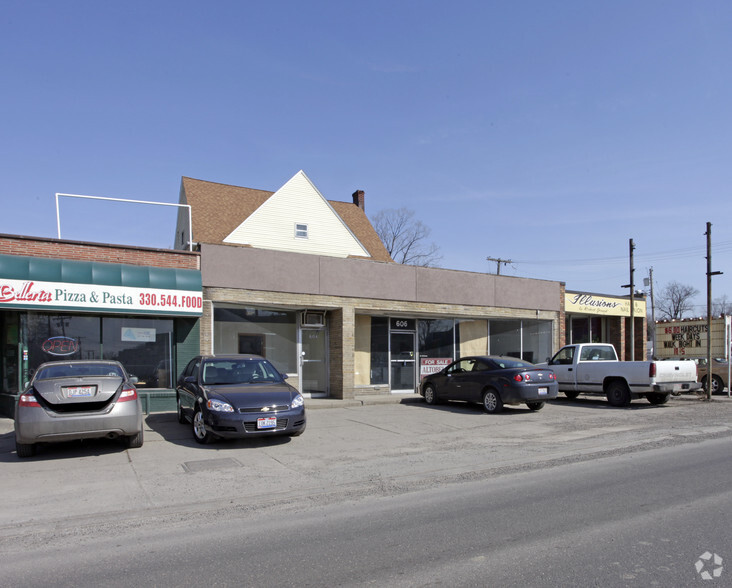 604-606 Robbins Ave, Niles, OH à vendre - Photo principale - Image 1 de 1