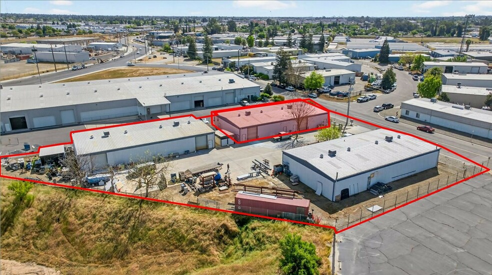 5680 W Barstow Ave, Fresno, CA for lease - Building Photo - Image 2 of 24