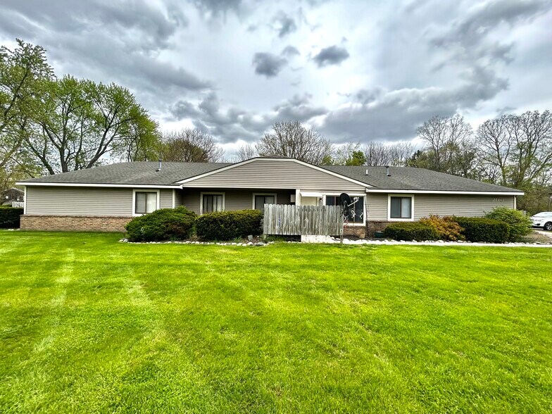 2140 Adelpha Ave, Holt, MI à vendre - Photo principale - Image 1 de 6