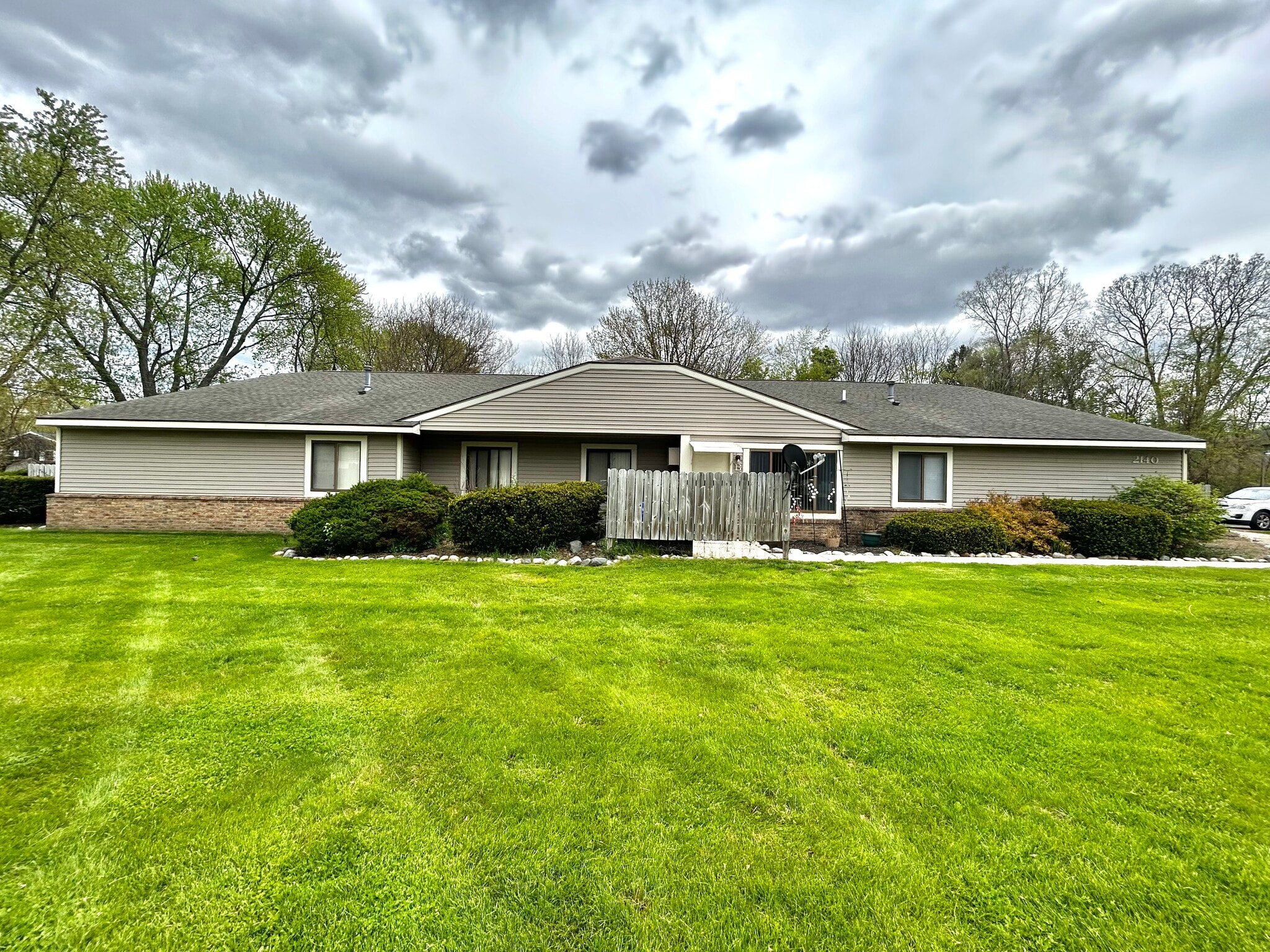 2140 Adelpha Ave, Holt, MI for sale Primary Photo- Image 1 of 7