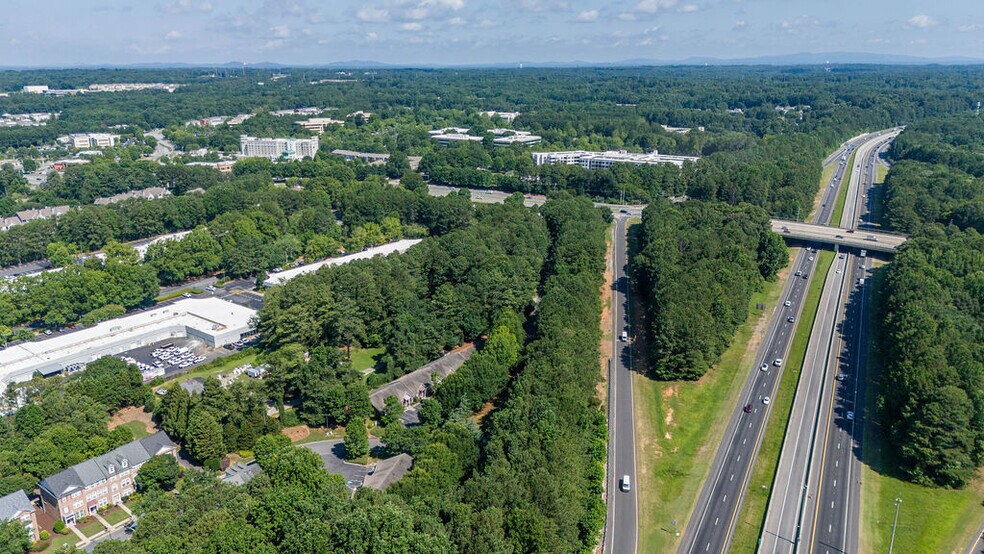 3375 Chastain Gardens Dr, Kennesaw, GA for sale - Building Photo - Image 3 of 6