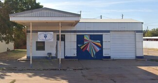 Plus de détails pour 221 Birch Avenue, Munday, TX - Flex à vendre