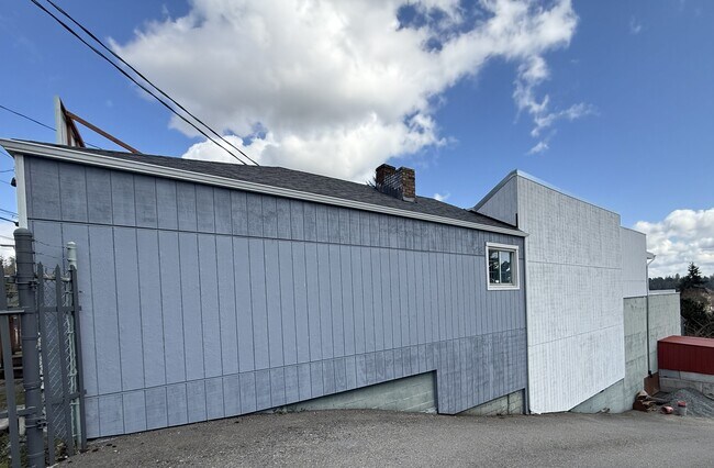 Plus de détails pour 10722 Lake City Way NE, Seattle, WA - Commerce de détail à vendre