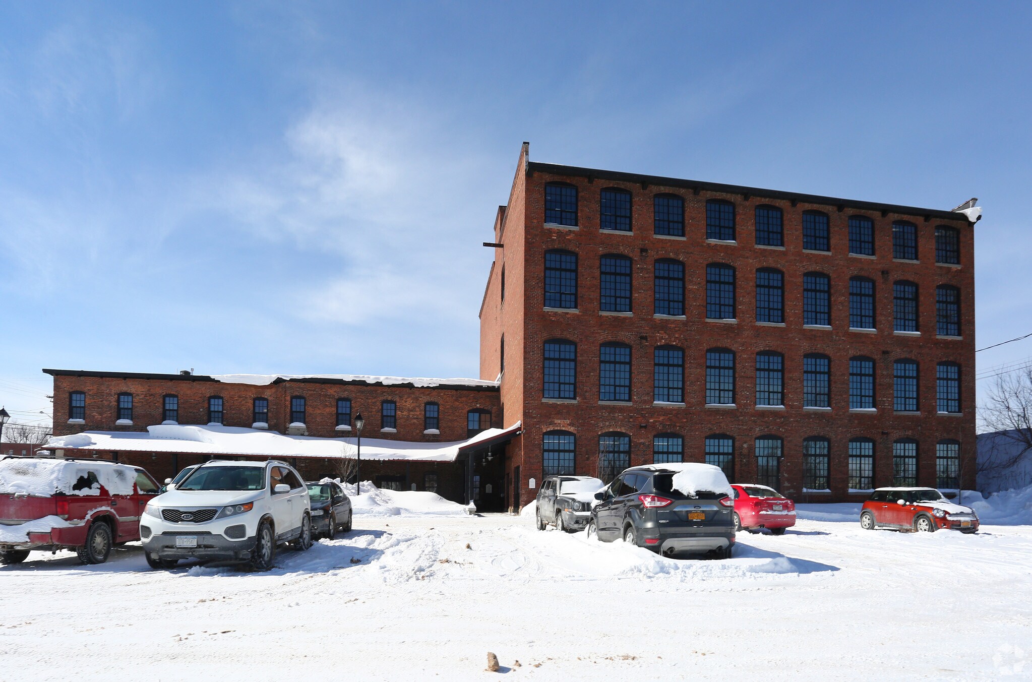 317 W First St, Oswego, NY for lease Primary Photo- Image 1 of 15