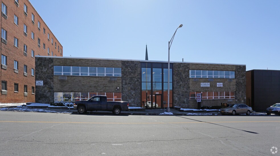 600 Franklin St, Schenectady, NY à louer - Photo du bâtiment - Image 3 de 4