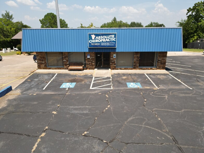 3917 Rogers Ave, Fort Smith, AR for lease - Building Photo - Image 1 of 10