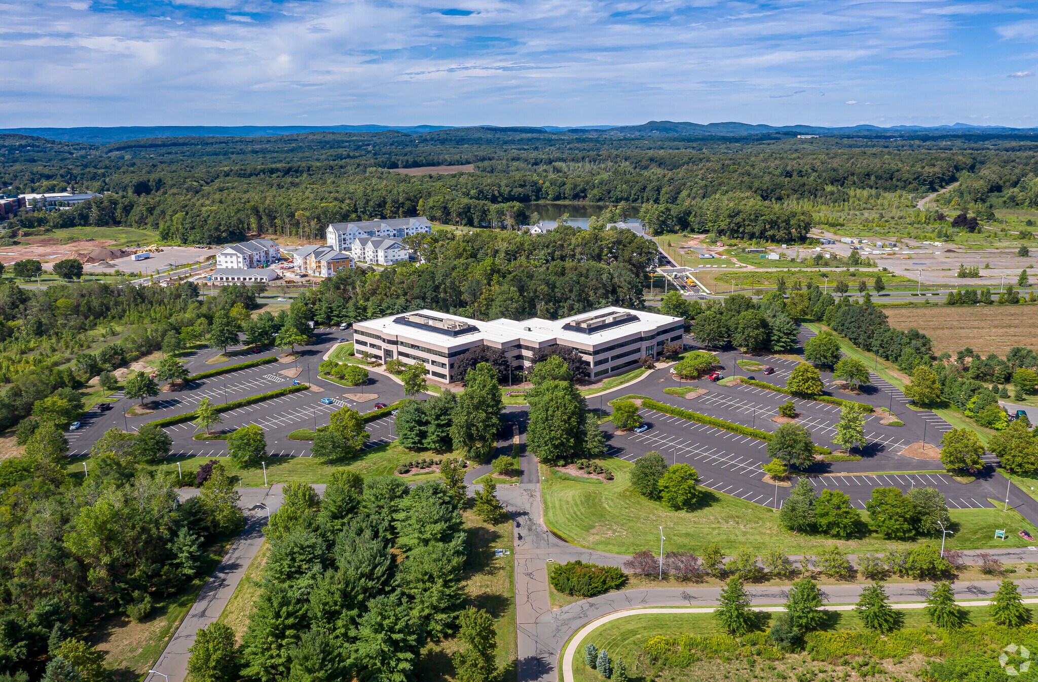 200 Great Pond Dr, Windsor, CT à louer Photo du bâtiment- Image 1 de 20