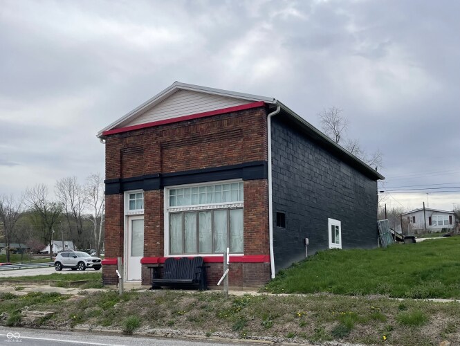 5732 Wall St, Freedom, IN à vendre - Photo principale - Image 2 de 12