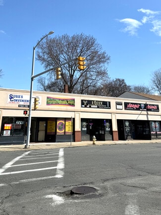 Plus de détails pour 512-518 Main St, Indian Orchard, MA - Commerce de détail à vendre