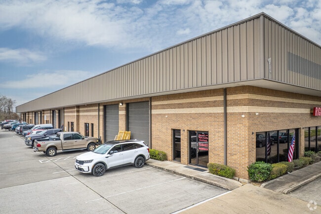 More details for 5829 W Sam Houston Pky N, Houston, TX - Flex for Lease