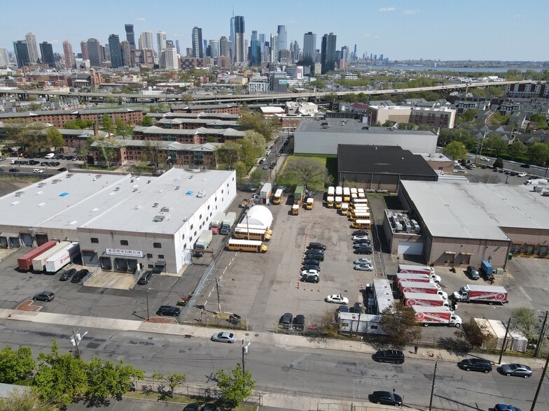 125 Amity St, Jersey City, NJ à vendre - Aérien - Image 3 de 4