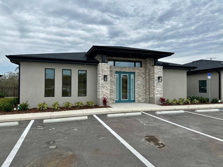 McKendree Rd, San Antonio, FL à vendre - Photo du bâtiment - Image 2 de 12