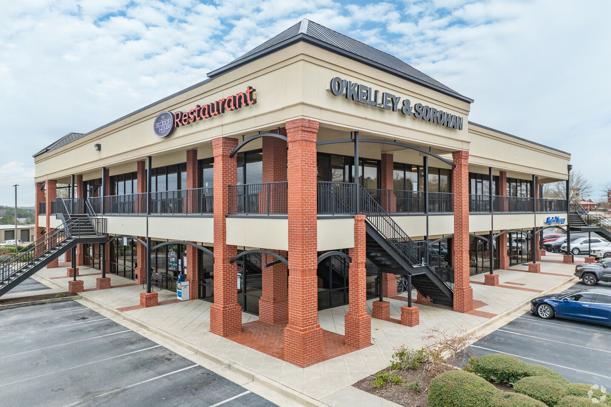 540 Lake Center Pky, Cumming, GA à louer Photo principale- Image 1 de 34