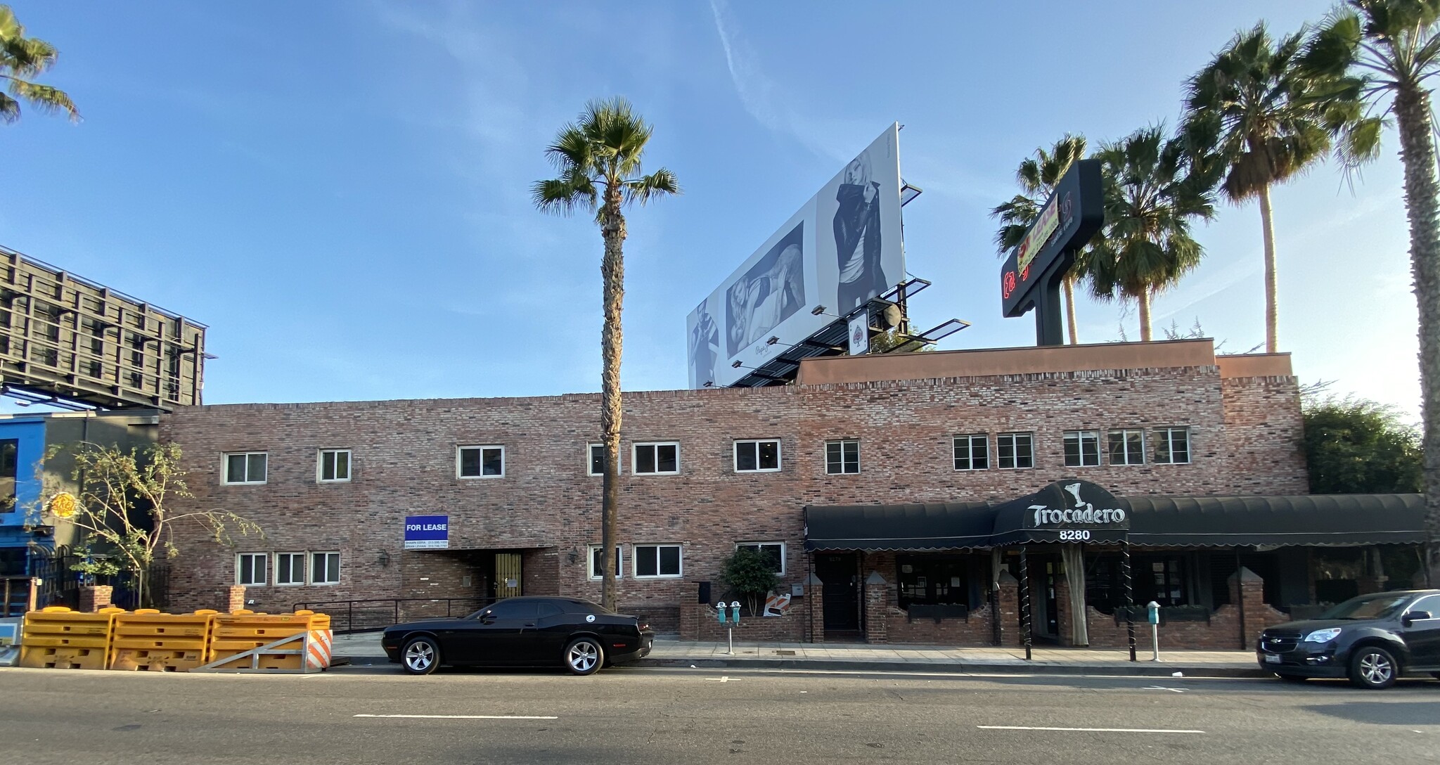 8272-8280 W Sunset Blvd, West Hollywood, CA à louer Photo principale- Image 1 de 15