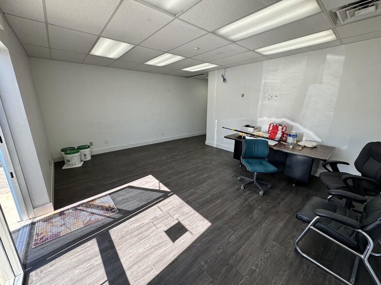 2440 S 3400 W, Salt Lake City, UT for lease - Building Photo - Image 3 of 8