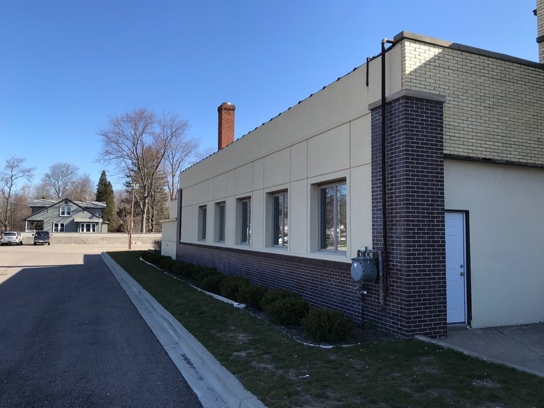 35540 W Michigan Ave, Wayne, MI for sale - Building Photo - Image 3 of 43