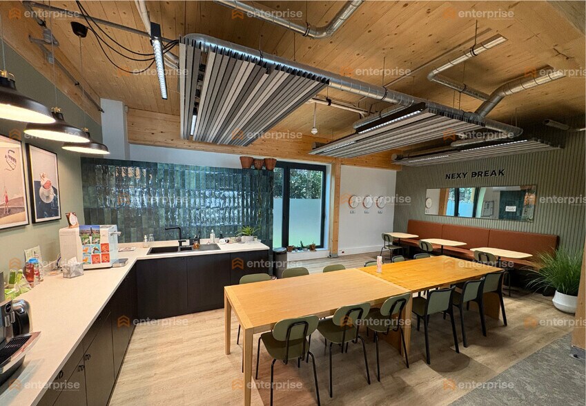 Office in Villeneuve-d'Ascq for lease - Interior Photo - Image 3 of 8