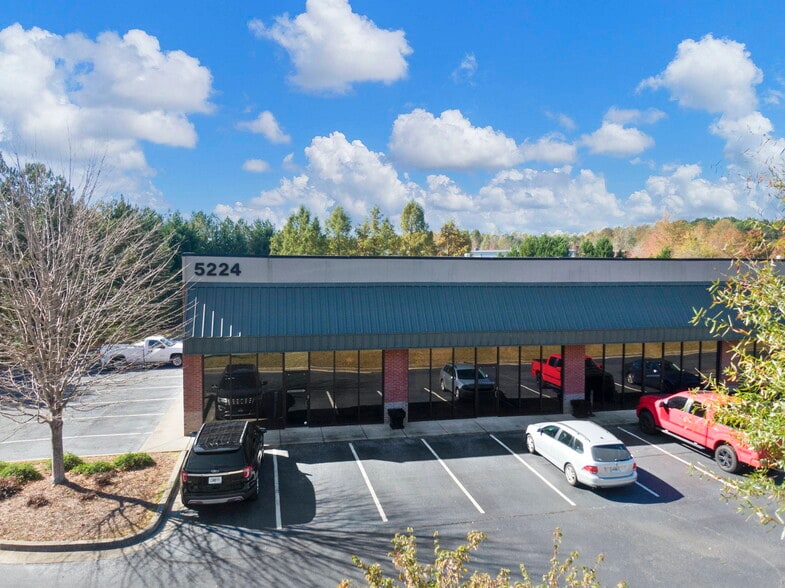 5224 Palmero Ct, Buford, GA à louer - Photo du bâtiment - Image 3 de 69