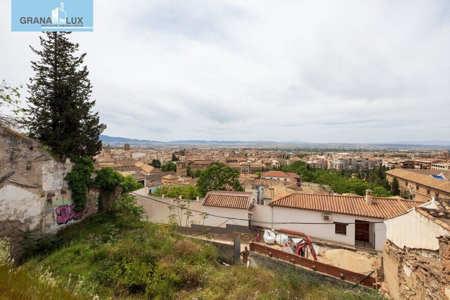 Terrain dans Granada, Granada à vendre - Photo du bâtiment - Image 3 de 36