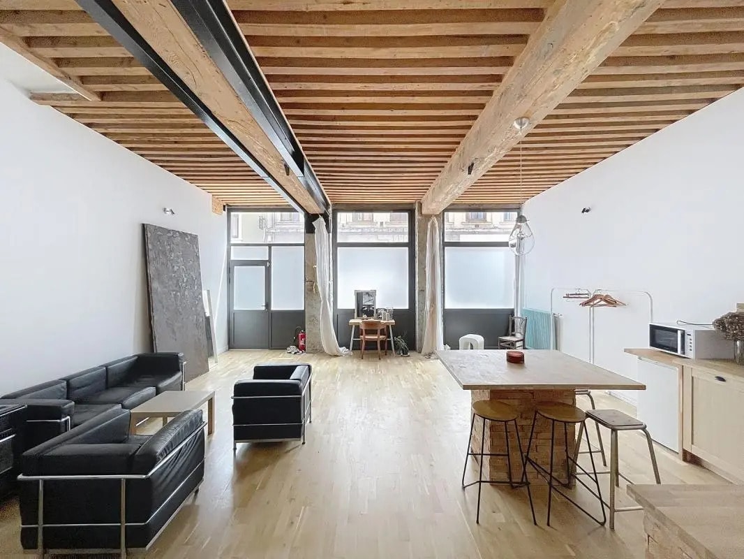 3 Grande Rue De Saint-Clair, Caluire-et-Cuire for lease Interior Photo- Image 1 of 9