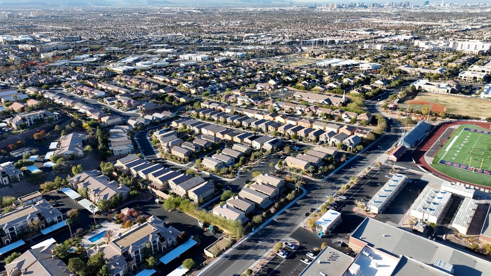 27 Residential Properties - NV portfolio of 27 properties for sale on LoopNet.ca - Building Photo - Image 2 of 13