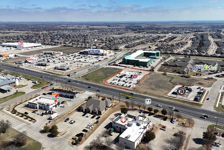 1796 N US Highway 77, Waxahachie, TX à vendre - Photo du bâtiment - Image 3 de 4