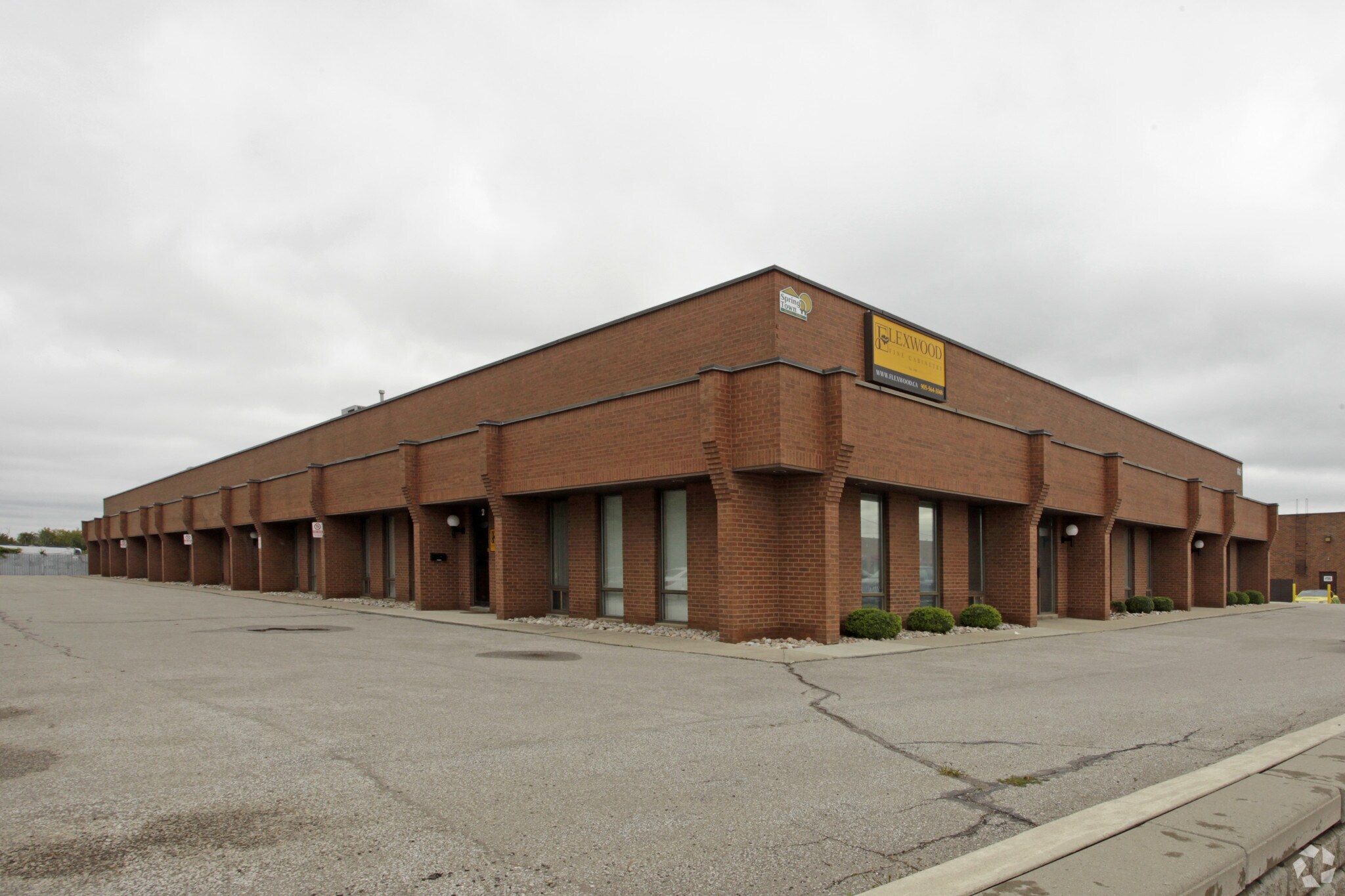 6045 Netherhart Rd, Mississauga, ON à vendre Photo principale- Image 1 de 1