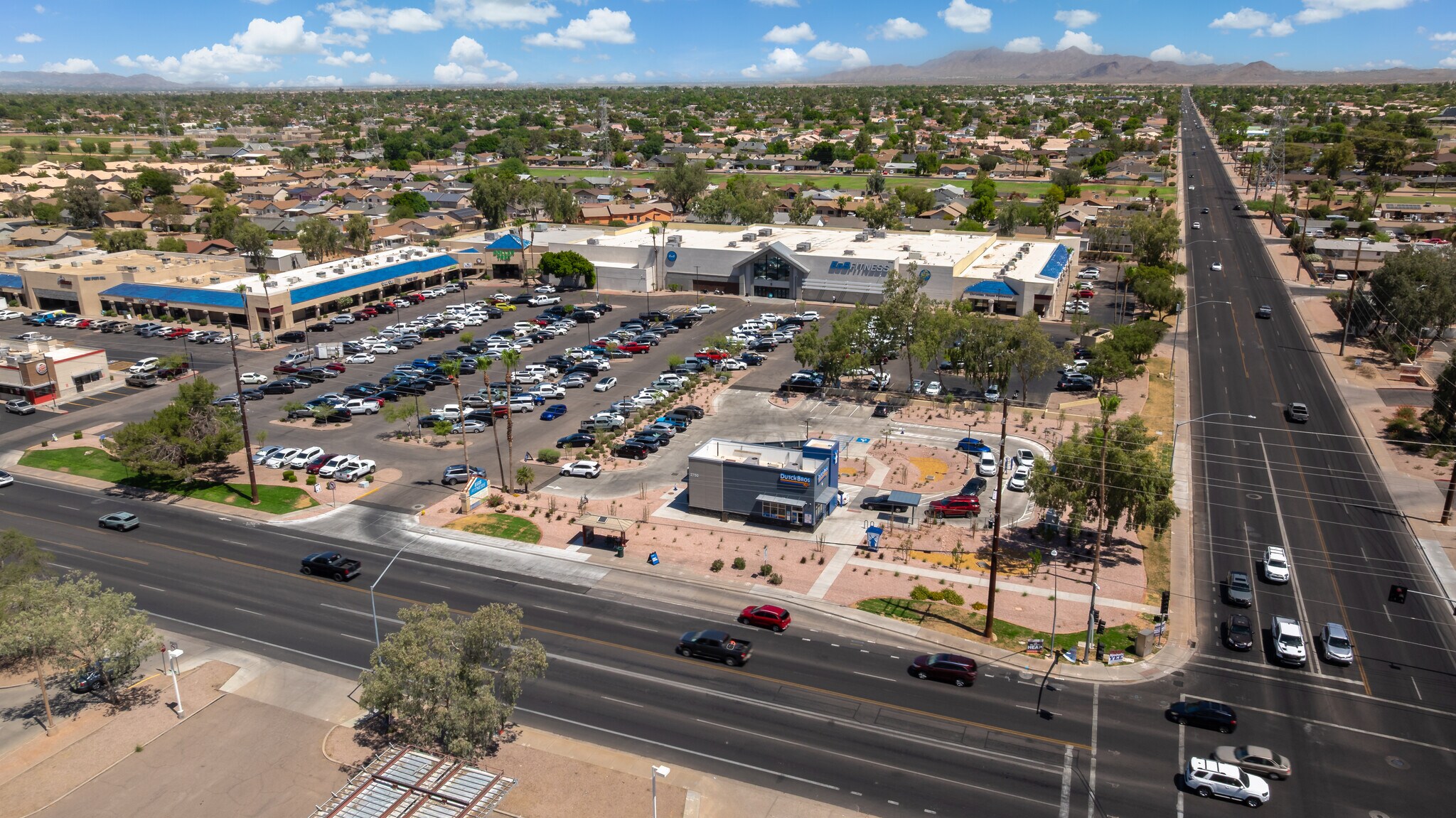 2750 E University Dr, Mesa, AZ à vendre Photo du bâtiment- Image 1 de 5