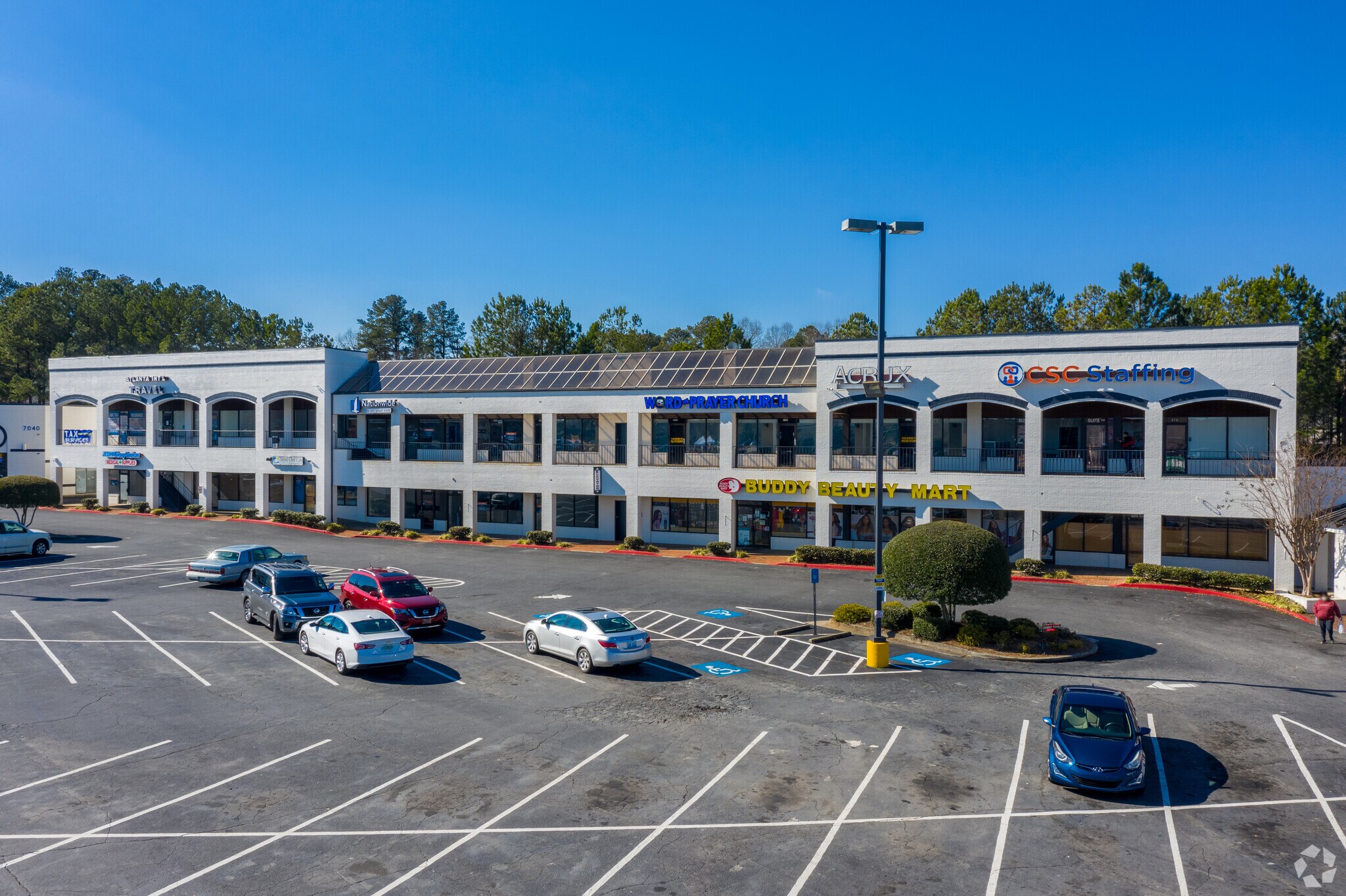7050 Jimmy Carter Blvd, Norcross, GA à louer Photo du bâtiment- Image 1 de 12