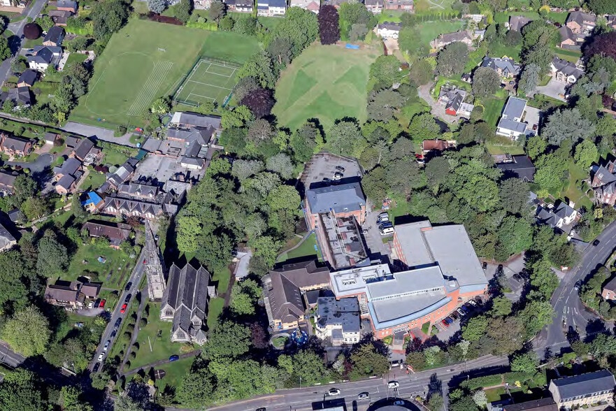 37 Wilmslow Rd, Alderley Edge for sale - Building Photo - Image 3 of 7