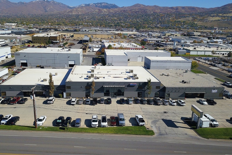 210-290 N Redwood Rd, North Salt Lake, UT à louer Photo du bâtiment- Image 1 de 9