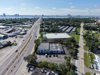 More details for 1357 N Tamiami Trl, North Fort Myers, FL - Retail for Sale