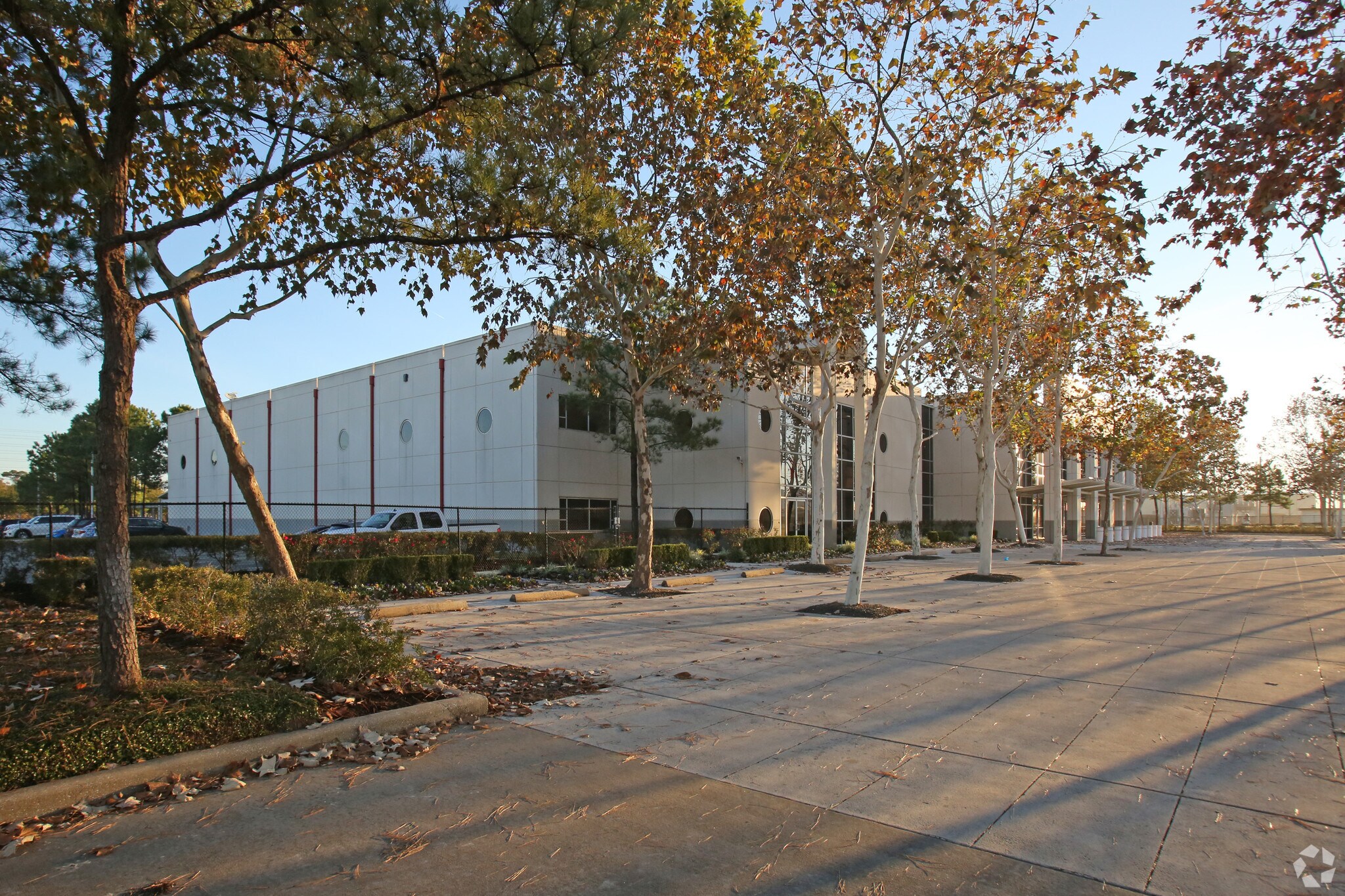 15635 Jacintoport Blvd, Houston, TX à louer Photo principale- Image 1 de 3