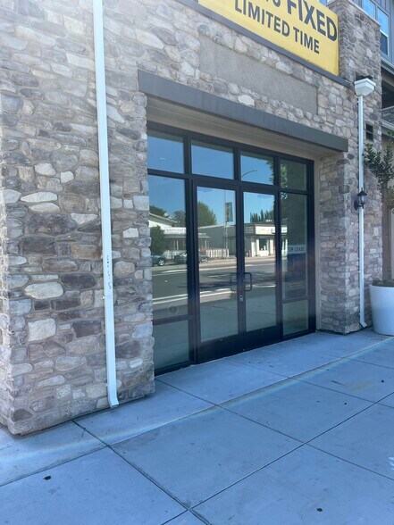 3779 Castro Valley Blvd. Blvd, Castro Valley, CA à louer - Photo du bâtiment - Image 2 de 9