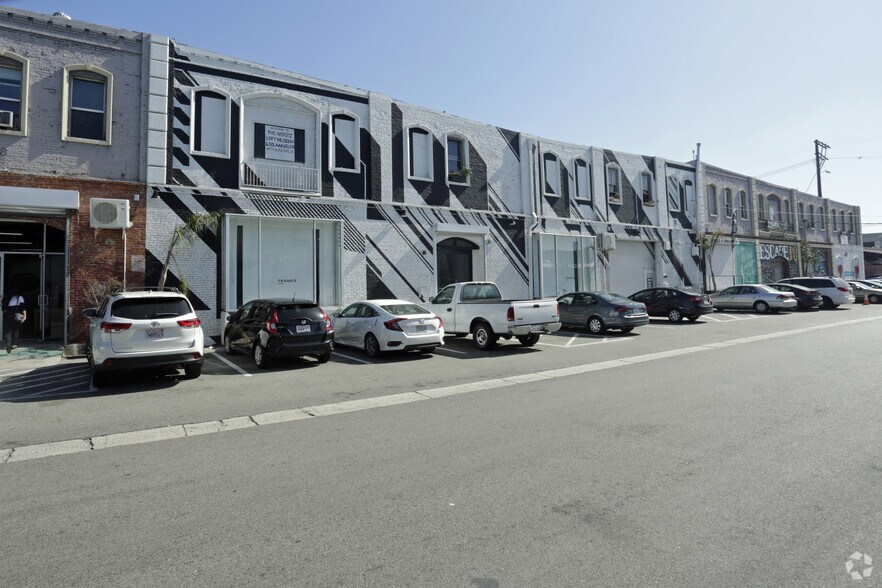 1101-1135 E 5th St, Los Angeles, CA à vendre - Photo du bâtiment - Image 2 de 5